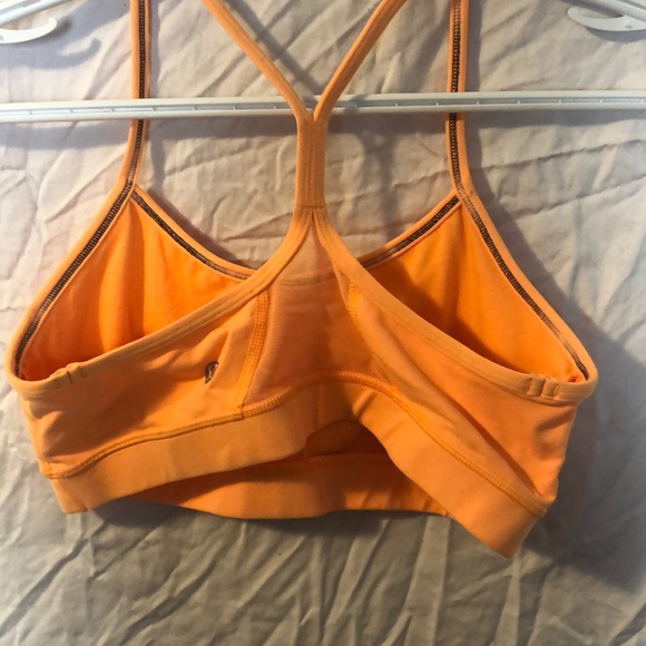 Lululemon Sports bra orange - Picture 3 of 3